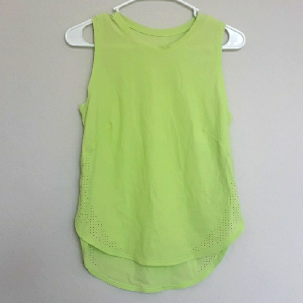 Lululemon performance sports tank